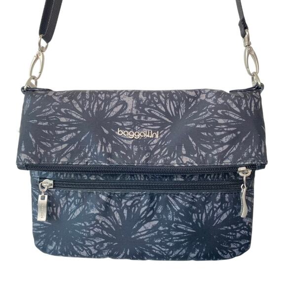 Baggallini Onyx Floral Flip Zip Crossbody Bag - Picture 1 of 12